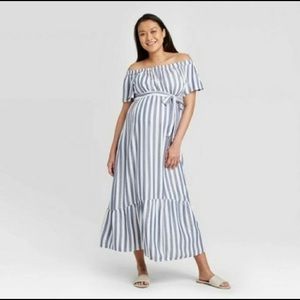 Ingrid & Isabel XS Maternity Dress